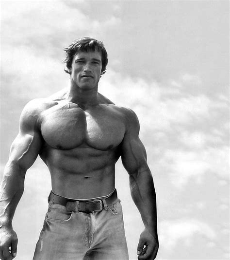 arnold schwarzenegger black and white